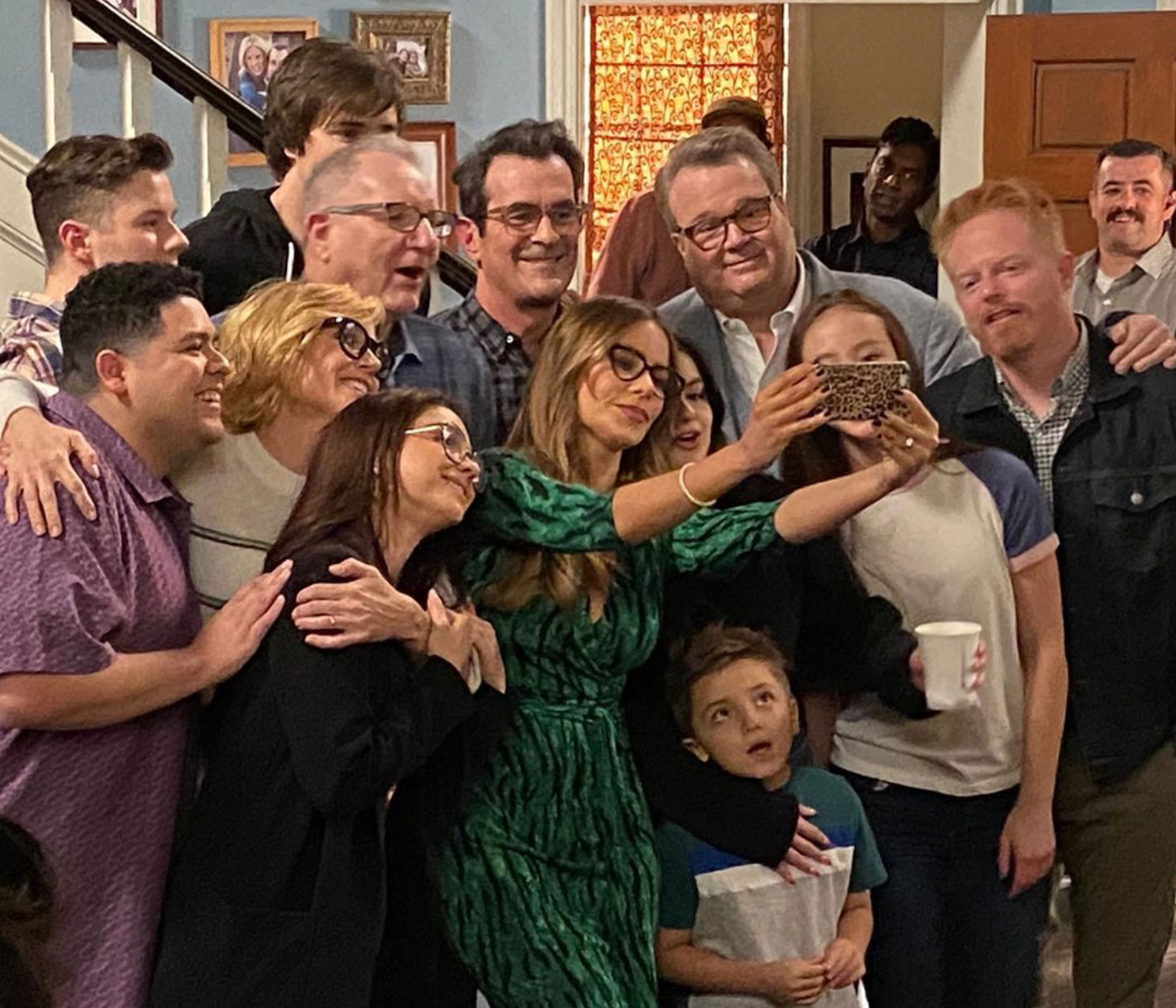 modern-family-concludes-11-season-run-on-abc-programming-insider