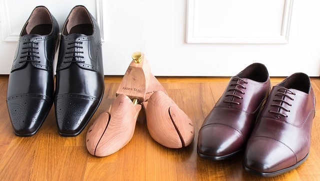 Where to Find Dress Shoes for Men and Why Live Band Wedding is a Core Element of Weddings in Singapore?