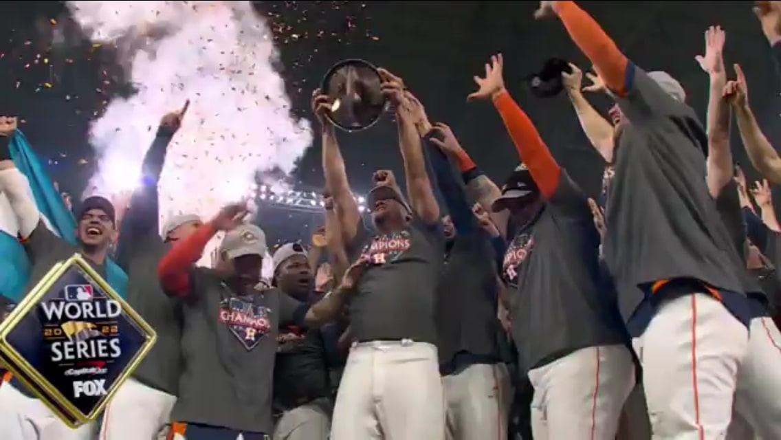 FOX Sports: MLB on X: AMERICAN LEAGUE CHAMPS ⭐️ The @astros sweep the  Yankees to advance to the World Series for the 4th time in 6 years #LevelUp   / X